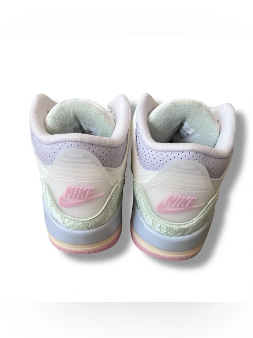 Jordan Kids Retro 3 OG (PS) color SAIL/AURA-JADE AURA Size: 11c - Picture 5 of 10